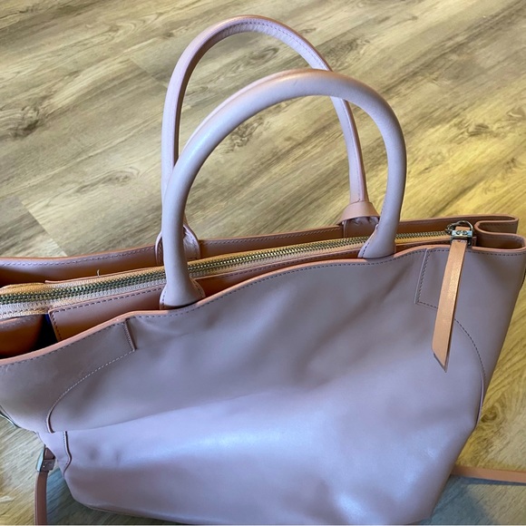 Laurel Purse - Large Tote Bag - Blush Pink and Purple Interior - Picture 9 of 15